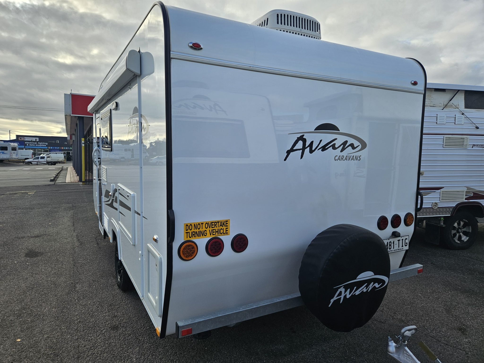 2020 AVAN ASPIRE 499 HARDTOP CARAVAN - Avan Adelaide